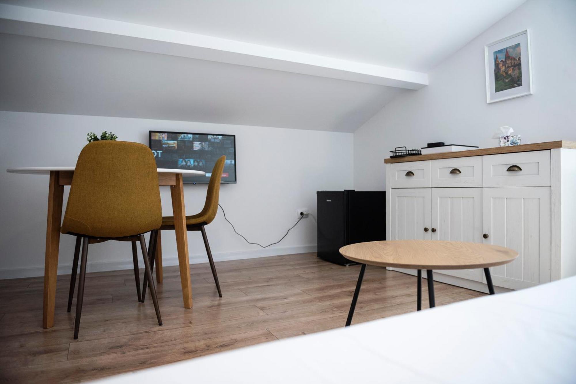 Lazynest Residence Bukares Ruang foto