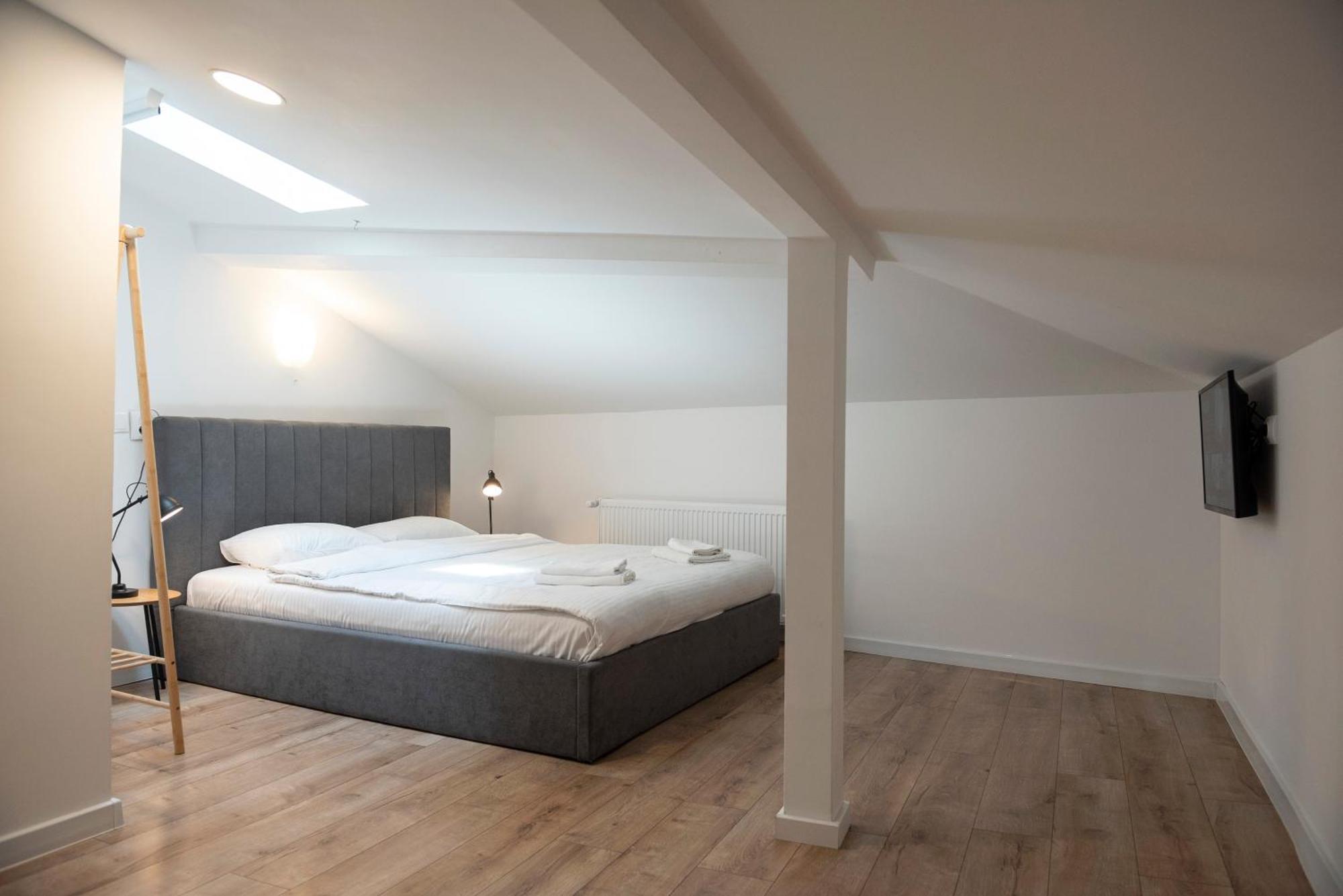 Lazynest Residence Bukares Ruang foto