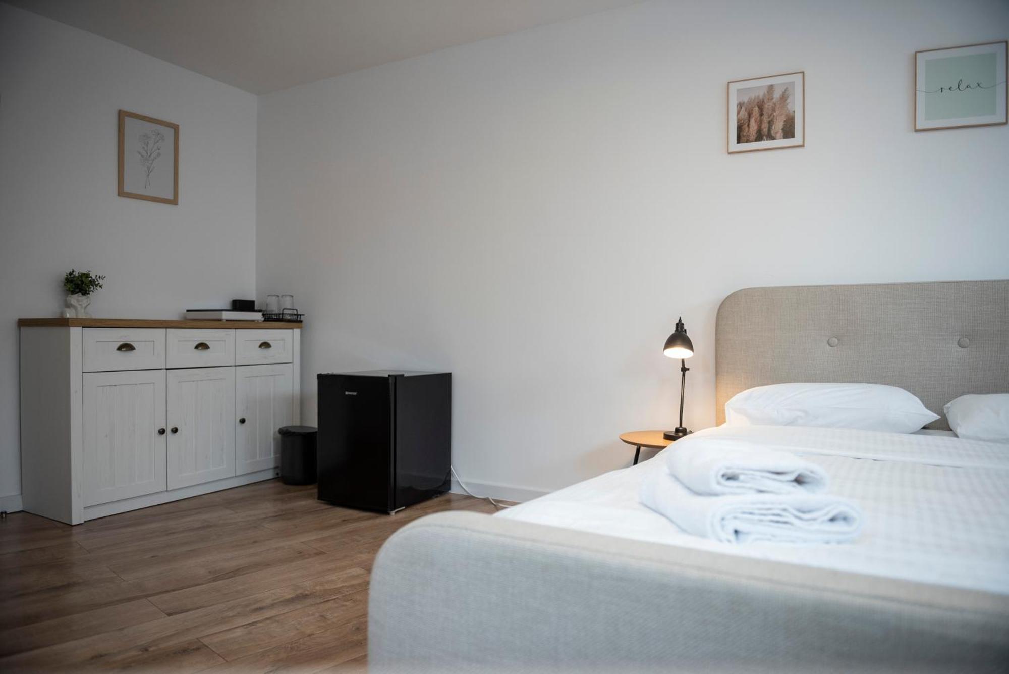 Lazynest Residence Bukares Ruang foto